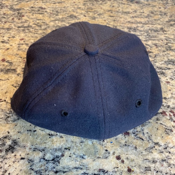 Red Sox Fitted hat New Era Size 7 - Picture 2 of 5